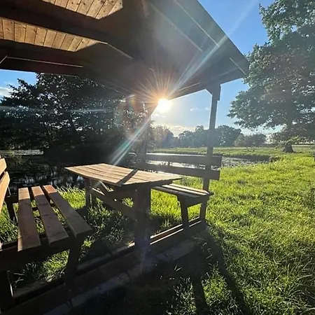 Familienfreundliche Mit Wintergarten *