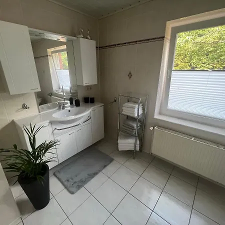 Familienfreundliche Mit Wintergarten Badow