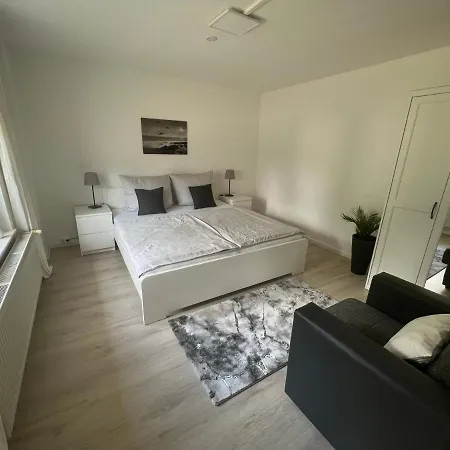 Familienfreundliche Mit Wintergarten Apartment